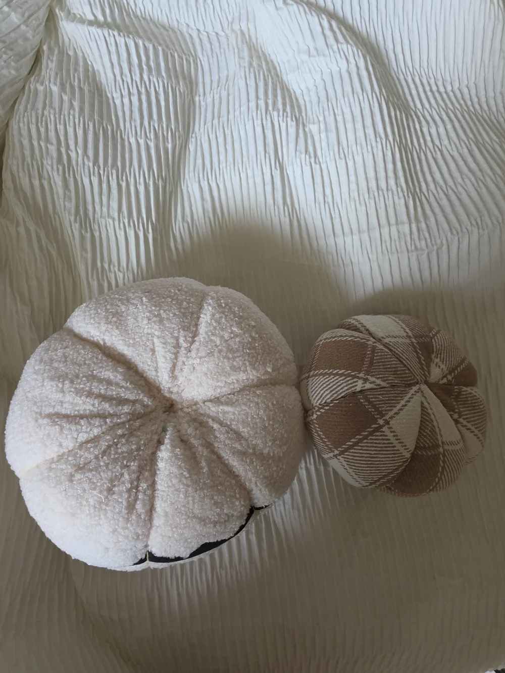 Cream Plush Pumpkin Decorative Pillow Set- Halloween Accent